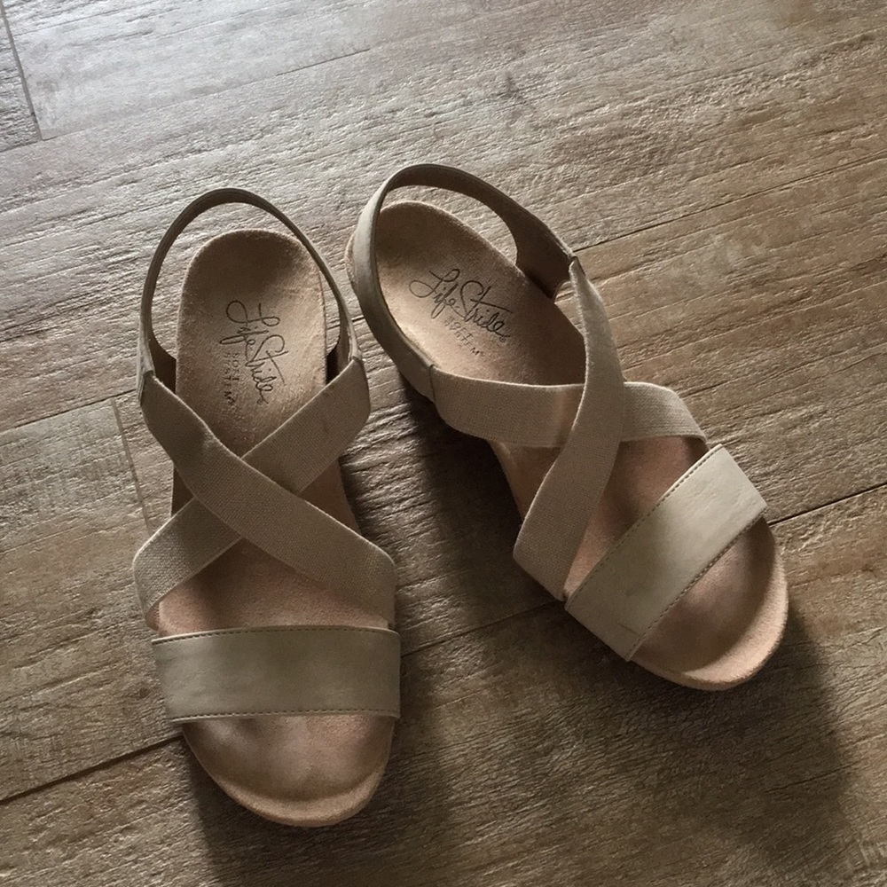 LifeStride Soft System wedge sandals size 5